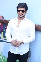 Hero Nikhil Siddharth Interview Photos